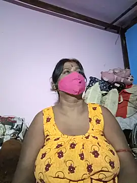 Snapshot of me-pari-hu chatting on June 2026 06:17:02 PM me-pari-hu online show from June 2026 06:17:02 PM