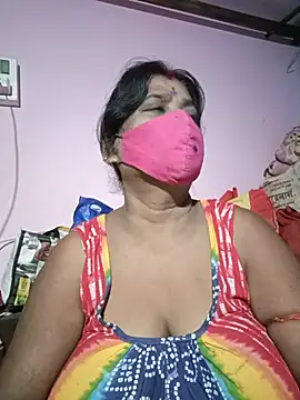 Snapshot of me-pari-hu chatting on July 2026 04:43:02 PM me-pari-hu online show from July 2026 04:43:02 PM