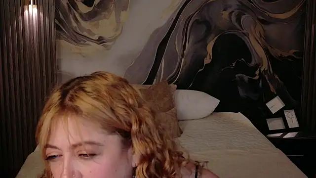 MilfArlet online show from February 2026 02:06:02 PM