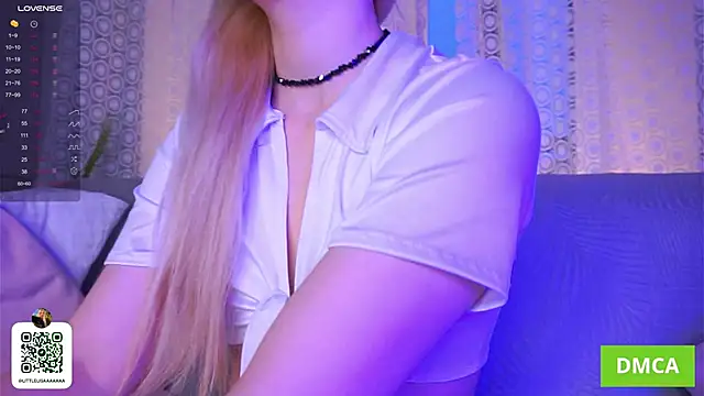 ElizzaBed online show from December 2025 05:01:01 AM