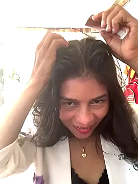 Snapshot of AnitaDuque chatting on December 2025 01:38:02 PM AnitaDuque online show from December 2025 01:38:02 PM