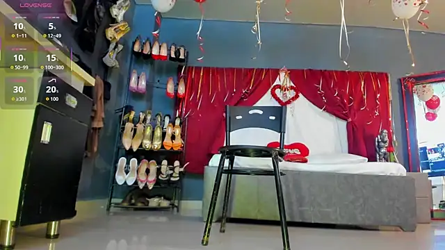 Snapshot of AnitaDuque chatting on February 2026 04:19:01 AM AnitaDuque online show from February 2026 04:19:01 AM