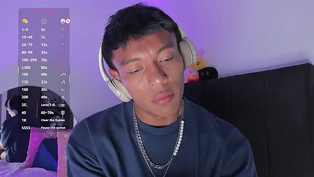 santinaughty online show from March 2026 09:53:02 PM