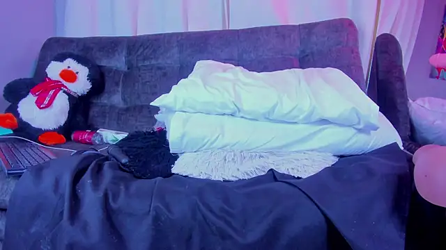 BonnieRitz online show from November 2025 12:53:02 PM