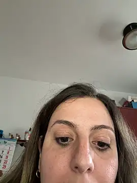 Sareyxon online show from March 2026 05:38:02 PM