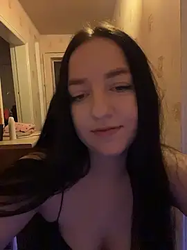 Snapshot of DianazLove1 chatting on January 2026 06:21:01 PM DianazLove1 online show from January 2026 06:21:01 PM