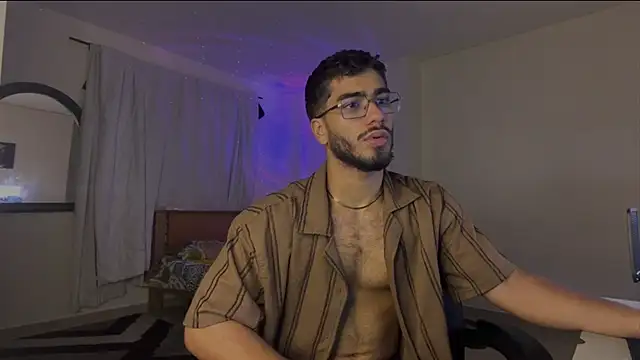 Franco banderas online show from April 2026 09:39:33 PM