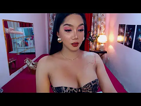 Snapshot of UrScreenGoddess chatting on June 2026 02:45:02 AM UrScreenGoddess online show from June 2026 02:45:02 AM