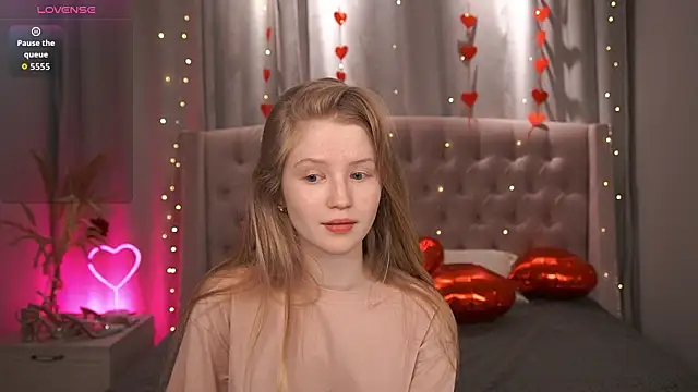 LilianHoward online show from February 2026 12:34:01 PM