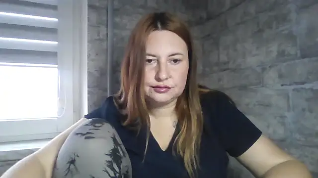 Snapshot of Cute_Juliia chatting on December 2025 08:08:02 AM Cute Juliia online show from December 2025 08:08:02 AM