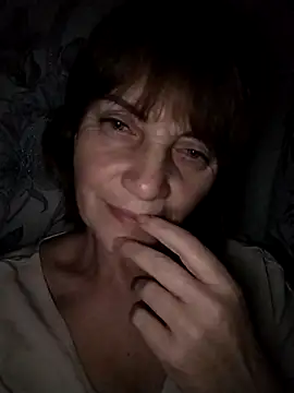 Snapshot of MichelleLove48 chatting on December 2025 07:51:01 PM MichelleLove48 online show from December 2025 07:51:01 PM