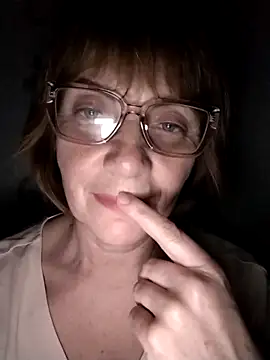 Snapshot of MichelleLove48 chatting on March 2026 09:30:01 PM MichelleLove48 online show from March 2026 09:30:01 PM