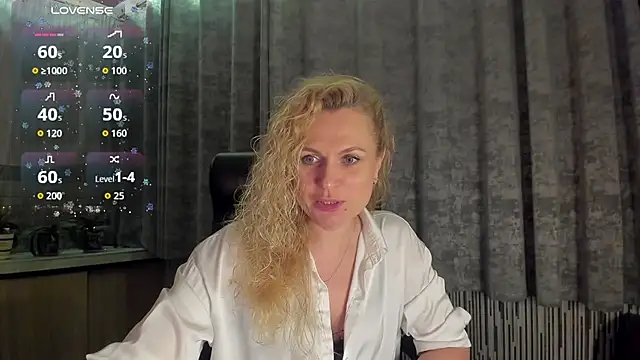 LanaLight x online show from April 2026 09:49:02 PM