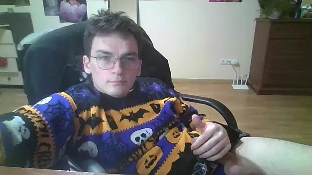 Snapshot of leo_cutie chatting on February 2026 10:41:02 PM leo cutie online show from February 2026 10:41:02 PM