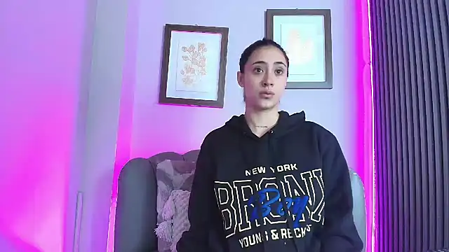 Ariana collinss online show from March 2026 12:11:01 PM