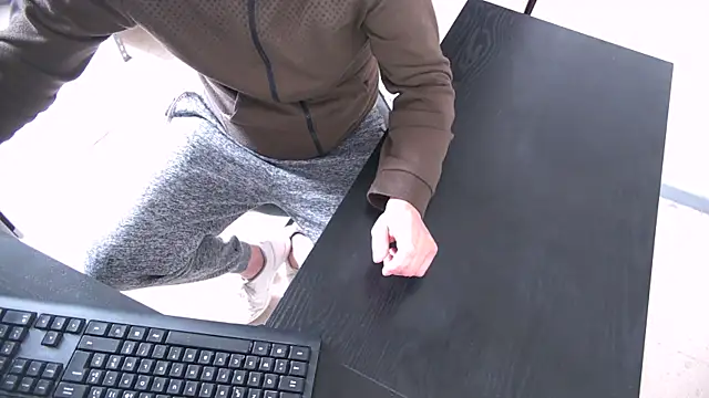 TRESBONNEBITE online show from February 2026 02:35:01 PM