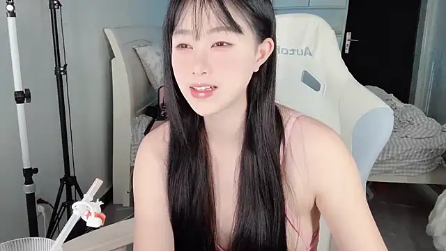 CCmakelong online show from June 2026 05:18:01 AM