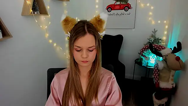 Snapshot of MidnighteAura chatting on December 2025 06:14:02 PM MidnighteAura online show from December 2025 06:14:02 PM