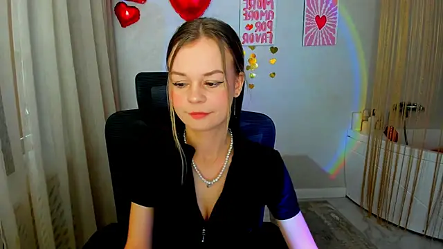 MidnighteAura online show from February 2026 10:45:02 AM