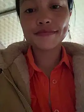 Snapshot of Lilik2 chatting on December 2025 09:27:01 AM Lilik2 online show from December 2025 09:27:01 AM