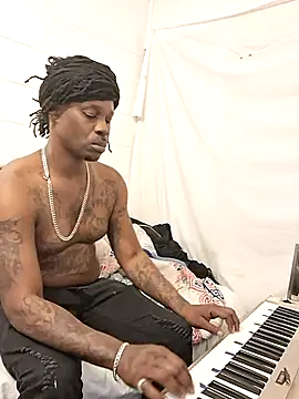 Snapshot of Cbelite1 chatting on February 2026 12:00:01 PM Cbelite1 online show from February 2026 12:00:01 PM