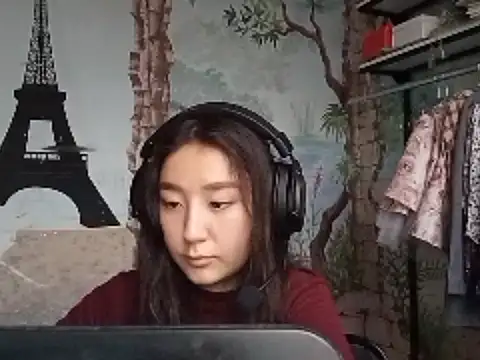 Sofiaherexo online show from December 2025 09:29:01 AM