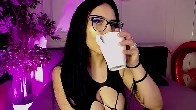 RavenFoxxy online show from February 2026 06:02:01 AM