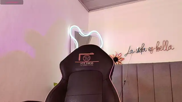 CHEERRY TAY1 online show from March 2026 11:38:01 AM