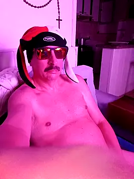 Snapshot of FocussedFreckle chatting on March 2026 05:23:01 AM FocussedFreckle online show from March 2026 05:23:01 AM