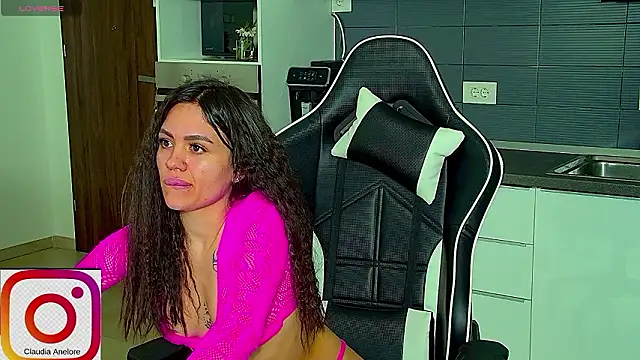 SiennaLuxexx online show from February 2026 02:10:01 PM