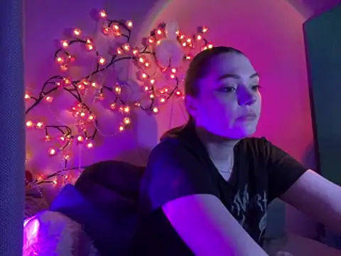 Snapshot of Ungoliant_Kiss chatting on February 2026 04:05:02 PM Ungoliant Kiss online show from February 2026 04:05:02 PM