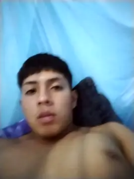 Snapshot of Manuelp0203 chatting on January 2026 11:40:02 PM Manuelp0203 online show from January 2026 11:40:02 PM