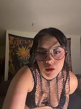 Snapshot of Nicolle_Ruizz chatting on June 2026 08:01:02 AM Nicolle Ruizz online show from June 2026 08:01:02 AM