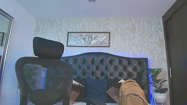 Lander Cruz online show from February 2026 08:05:02 PM