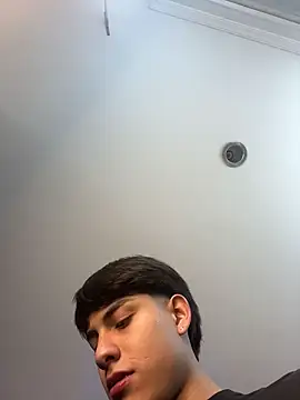 Lander Cruz online show from February 2026 07:36:02 PM