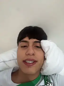 Snapshot of Lander_Cruz chatting on June 2026 05:23:01 PM Lander Cruz online show from June 2026 05:23:01 PM