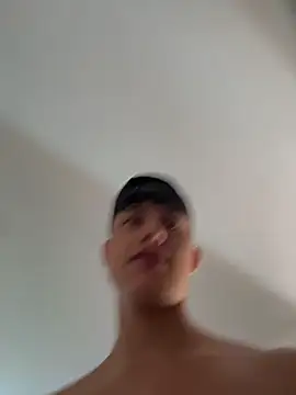 Snapshot of Lander_Cruz chatting on July 2026 04:09:02 PM Lander Cruz online show from July 2026 04:09:02 PM