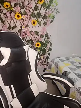 KasumiSophia online show from April 2026 12:17:02 PM