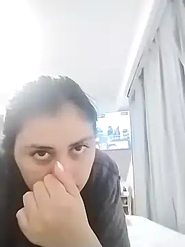 latina prohibida online show from February 2026 03:02:02 AM