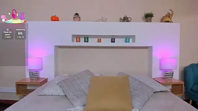 AnikaRomanoff  online show from December 2025 11:40:02 AM