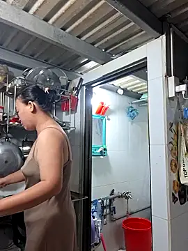 felicity chloe online show from April 2026 11:30:02 AM