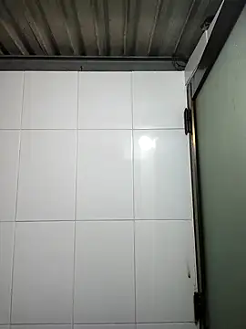 felicity chloe online show from April 2026 11:27:01 AM