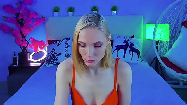 Snapshot of Gina_Gina_love chatting on January 2026 12:22:02 PM Gina Gina love online show from January 2026 12:22:02 PM