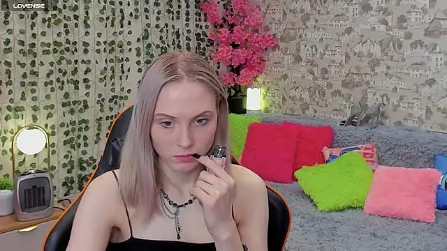 Gina Gina love online show from May 2026 01:57:16 AM