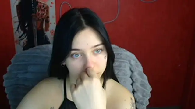 Lilu May online show from April 2026 11:18:02 AM