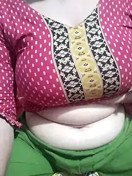 hottyrose69 online show from February 2026 06:02:02 AM