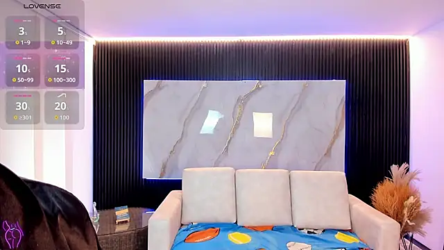 TiffanyHoustton online show from February 2026 12:04:02 PM