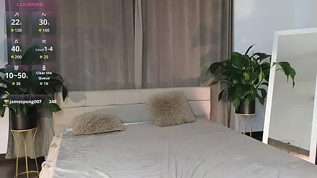 LunaKirby online show from January 2026 01:59:02 PM