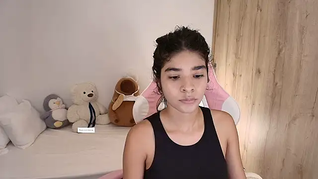 phia carter online show from March 2026 01:00:01 AM