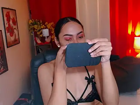 Snapshot of kylieEmparado chatting on December 2025 04:50:02 AM kylieEmparado online show from December 2025 04:50:02 AM